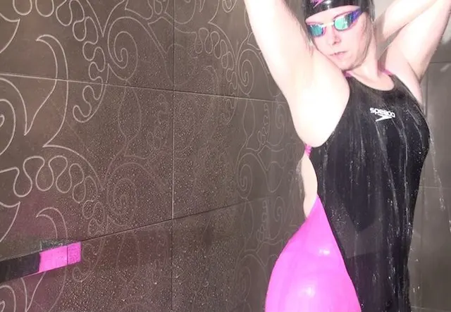 Shower in Fastskin LZR Racer Kneeskin