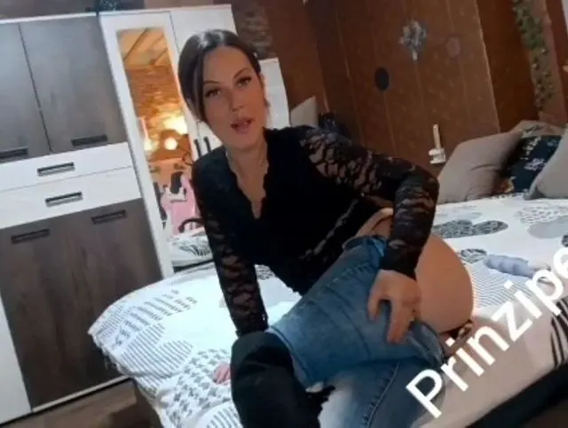Date-Fail! Gepluged sitzen lassen. Selbst ist die Frau! Anales Treiben