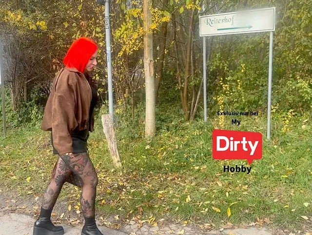 Reitstunde für frechen Pferdewirt ! Da spritzt er wie ein Hengst!