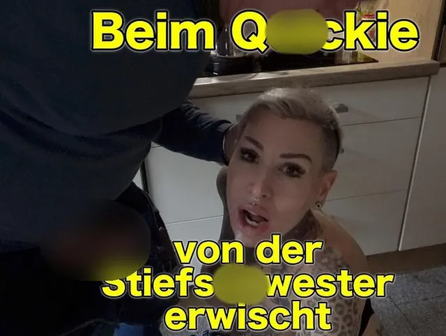 Beim Quickie von der Stiefschwester erwischt!!