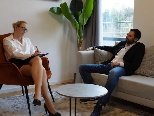 „SKANDALÖSE SEXTHERAPIE“ BEI DR. LEA! | DIE NACHUNTERTSUCHUNG WIRD ZUM HÄRTE TEST!!