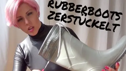 RUBBERBOOTS ZERSTÜCKELT