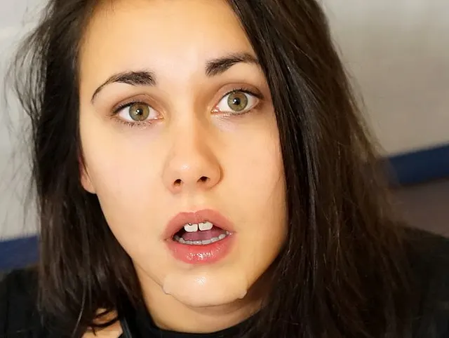 Mein krasses Nikolaus-Fest Teil 2 -  JETZT mit mega CREAMPIE aus allen Löchern.