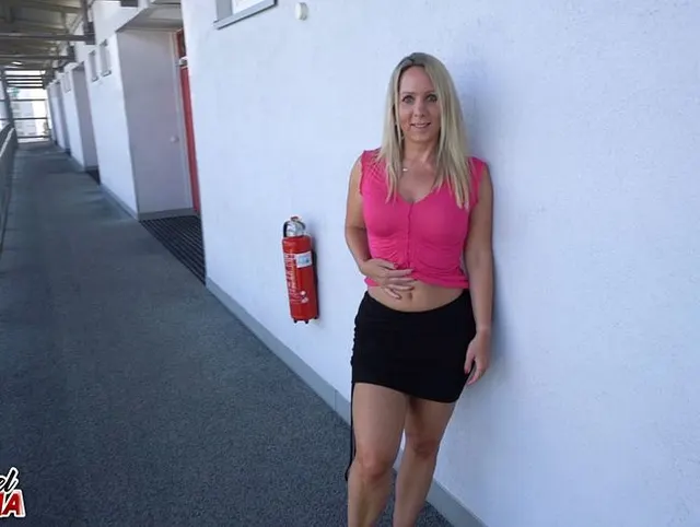 Fickzimmer Hotel! Den Männern das Hirn raus gefickt